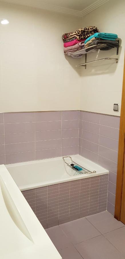Apartamento Piso en Vigo 150m2 Hasta 7 huéspedes Exterior foto