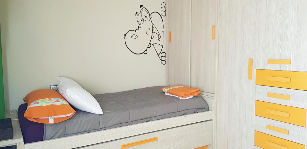 Apartamento Piso en Vigo 150m2 Hasta 7 huéspedes Exterior foto